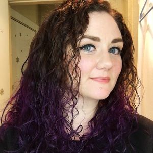 Meet your Posher, Kelli